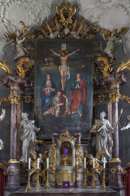 Historic Lenten cloth in front of the high altar, St John the Baptist, Ochsenfurt-Hohestadt, Lower Franconia, Bavaria, Germany, Europe