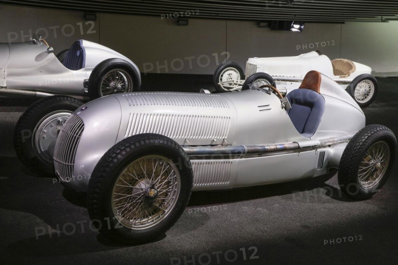 Mercedes-Benz 750-kg racing car W 25 Silver Arrow from 1934, Mercedes-Benz Museum, Stuttgart, Baden-Wuerttemberg, Germany, Europe
