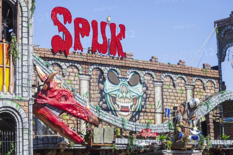 Red dragon head with ghost train, decoration, figure at the Bremen Easter Fair, Buergerweide, Bremen, Germany, Europe
