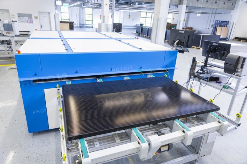 Sunmaxx PVT is a new innovative developer of photovoltaic thermal solar modules. The Fraunhofer ISE has confirmed an overall efficiency of 80% for the PX-1 premium module. The innovation is the combination of photovoltaics and solar thermal energy in one element, Ottendorf-Okrilla, Saxony, Germany, Europe
