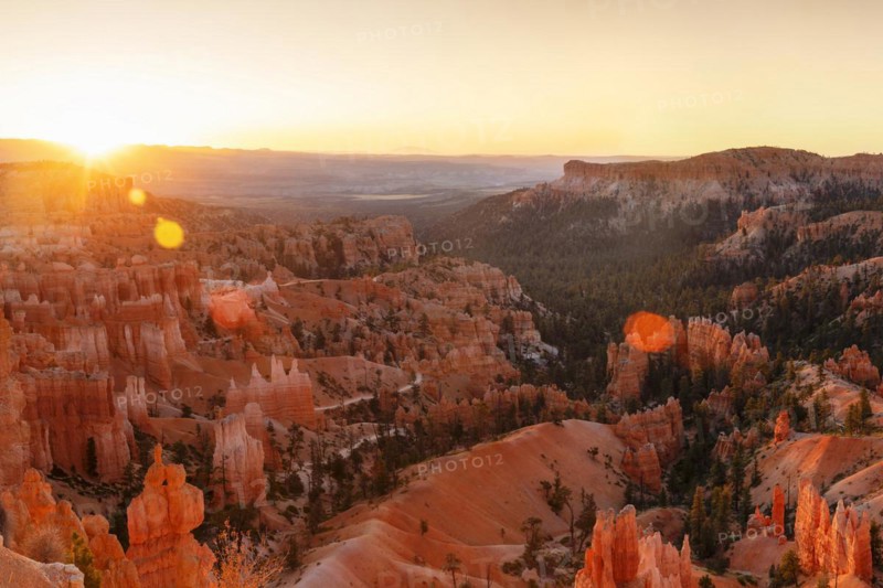 Bryce Amphitheatre at sunrise, Bryce Canyon National Park, Colorado Plateau, Utah, United States, USA, Bryce Canyon, Utah, USA, North America