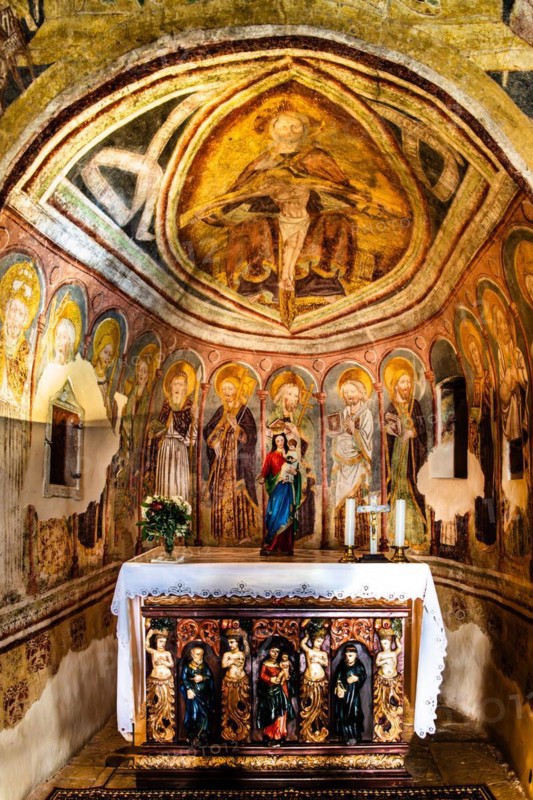 Centre apse with altar and Trinity as throne of grace, Gothic frescoes from 1490, a highlight of medieval wall painting, by Johannes von Kastav, Romanesque Church of the Holy Trinity, 15th century, Hrastovlje, Slovenia, Hrastovlje, Slovenia, Europe
