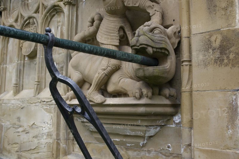 Dragon motif on the fish fountain, fountain, market fountain, old town, market square, Schwaebisch Hall, Hohenlohe, Heilbronn-Franken, Baden-Wuerttemberg, Germany, Europe