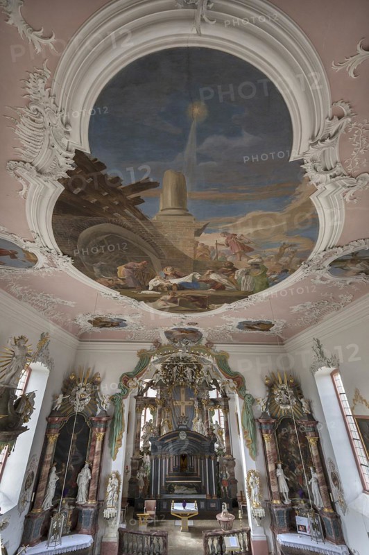 Ceiling fresco with chancel, in front of it the holy grave, behind it the historic Lenten cloth, St Wendelin, Eyershausen, Lower Franconia, Bavaria, Germany, Europe