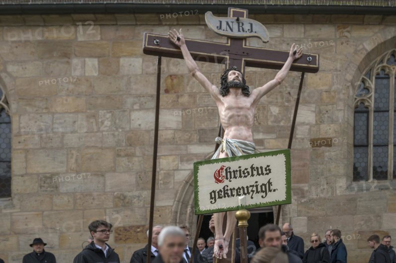 Historic Good Friday procession for 350 years with life-size wood-carved figures from the 18th century, Neunkirchen am Brand, Middle Franconia, Bavaria, Germany, Europe
