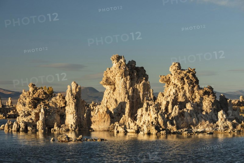 Tufa formations at Mono Lake, Mono Lake Tufa State Reserve, California, USA, Mono Lake Tufa State Reserve, California, USA, North America