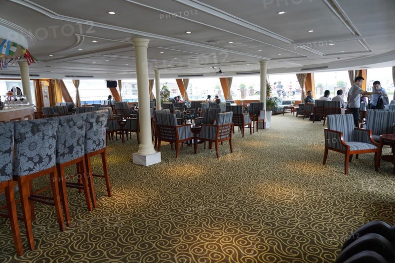 Cruise ship on the Yangtze River, Yichang, Hubei Province, China, Asia, A lounge with comfortable armchairs and bar on a cruise ship overlooking the sea, Shanghai, Asia