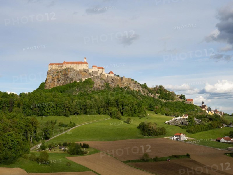 Riegersburg in the evening light, foreground farmland, Riegersburg, Styrian volcanic region, Styria, Austria, Europe