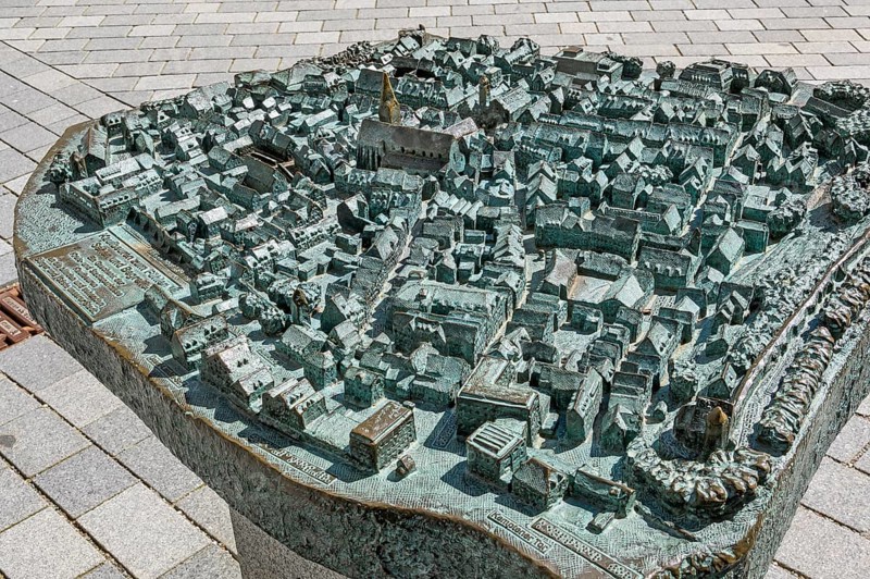 Bronze town relief, Kaufbeuern, Allgaeu, Swabia, Bavaria, Germany, Europe