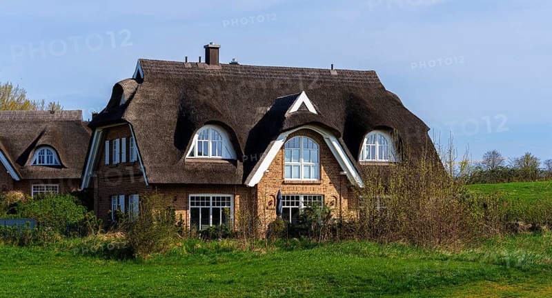 Holiday home development on the Baltic Sea beach, Ruegen, Mecklenburg-Vorpommern, Germany, Europe