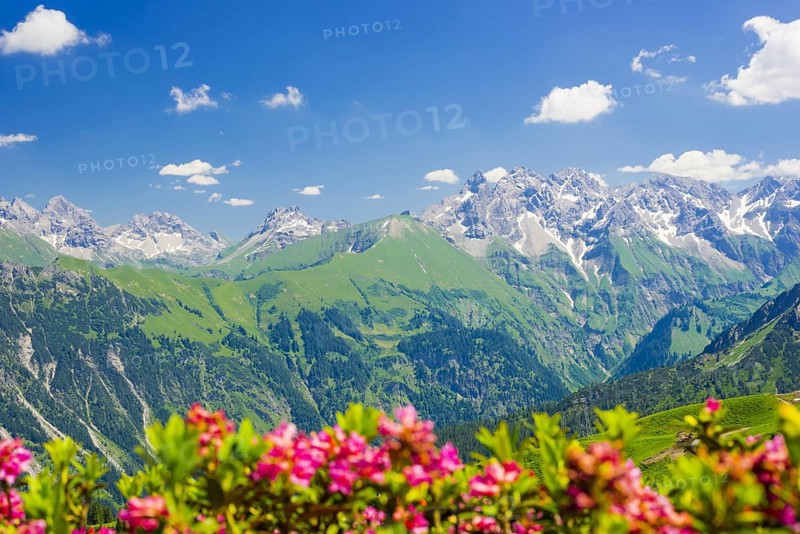 Panorama from Fellhorn, central main ridge of the Allgaeu Alps, Allgaeu, Bavaria, Germany, Europe