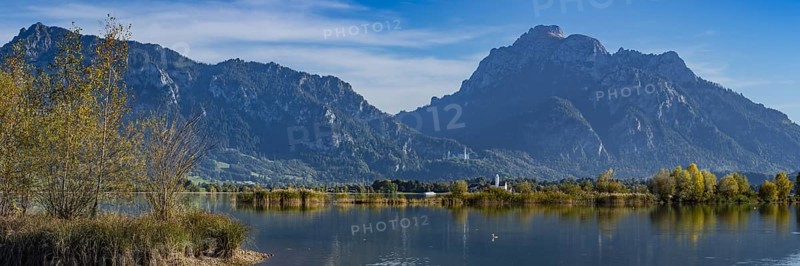 Neuschwanstein Castle near Hohenschwangau, Romantic Road, Ostallgaeu, Allgaeu, Bavaria, Germany, Europe