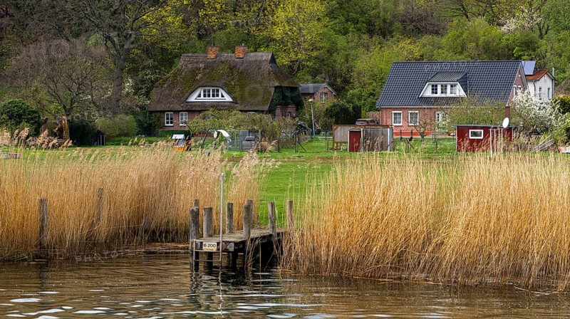 Landscape at the ferry house of the connecting canal Baabe-Selin-Moritzdorf, Seliner See, Ruegen, Mecklenburg-Vorpommern, Germany, Europe