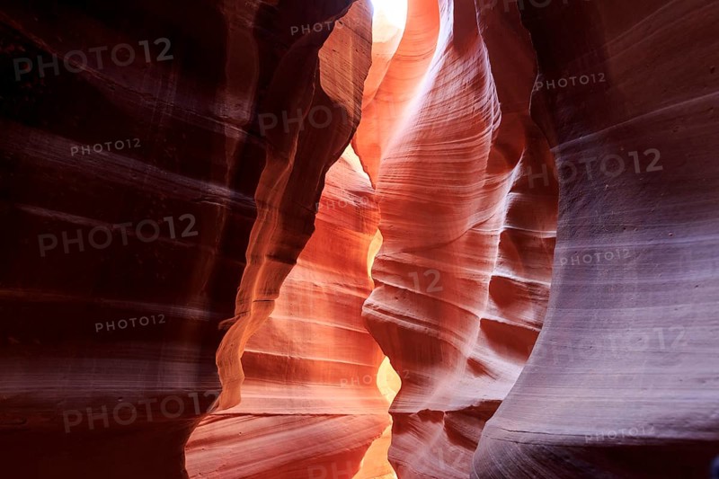 Rock arch in the canyon illuminated from above creates a soft play of light and shadow, Upper Antelope Canyon, North America, USA, South-West, Arizona, North America
