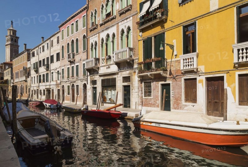 Narrow canal with moored boats and Renaissance architectural style residential palace buildings, Dorsoduro district, Venice, Veneto, Italy, Europe