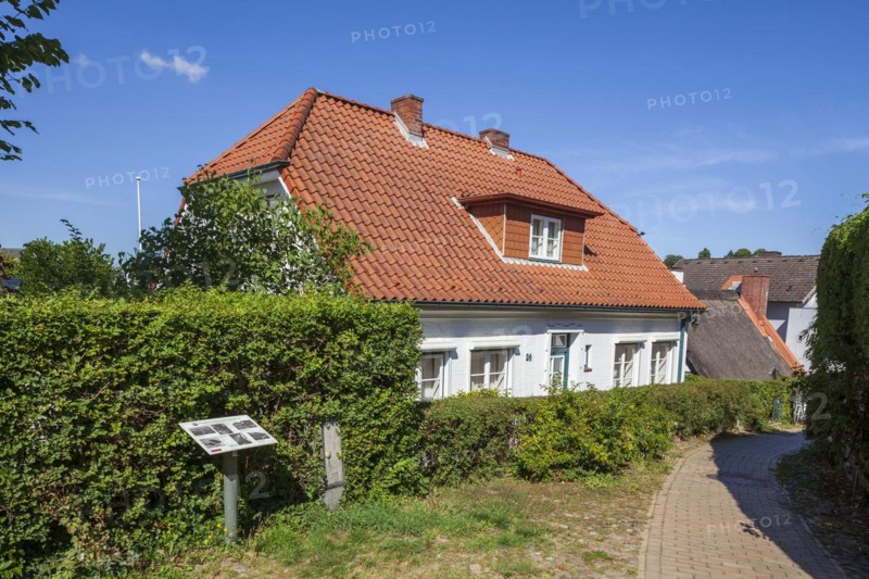 Villas in the Treppenviertel, residential building, Blankenese district, Hamburg, Germany, Europe