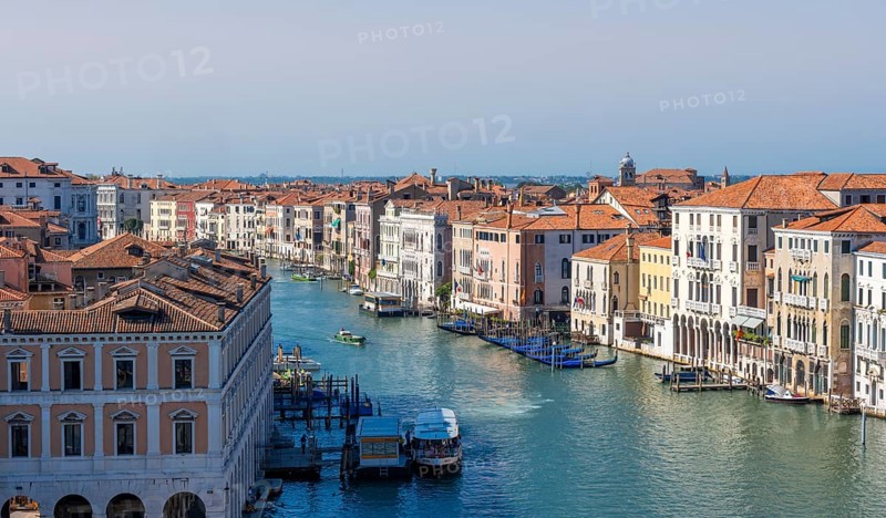 View from the roof of the Fondaco dei Tedeschi, boats on the Grand Canal, Venice, Veneto, Italy, Europe