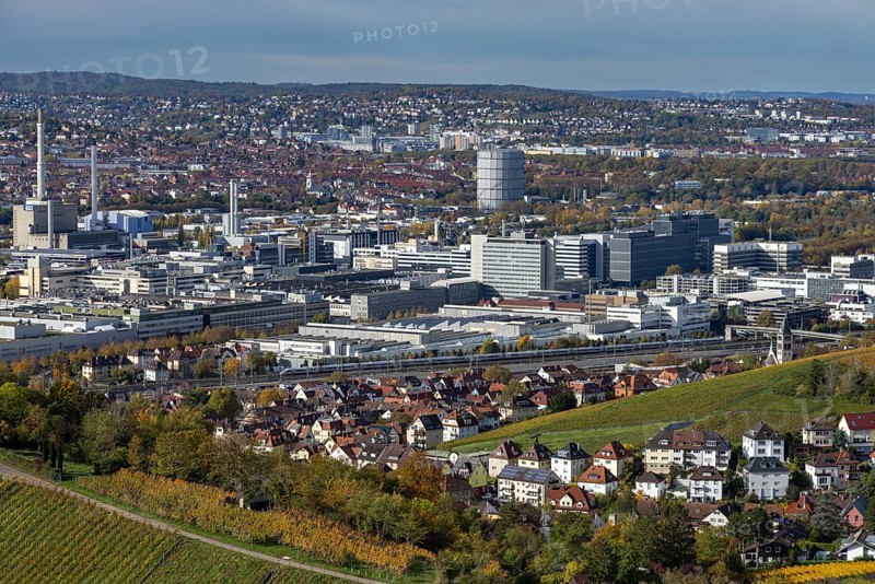 View of the Daimler Untertuerkheim plant, Untertuerkheim in the foreground, Stuttgart, Baden-Wuerttemberg, Germany, Europe