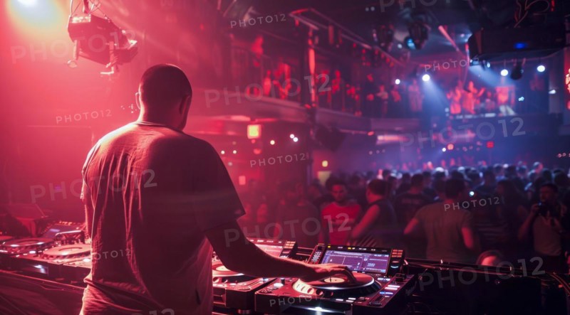 DJ is playing modern electronic music at a popular nightclub, AI generated
