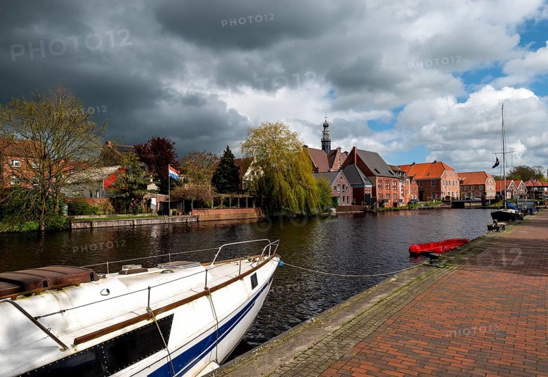 Falderndelft, view towards Friedrich-Ebert-Strasse, centre upper half of the picture New Church Tower, Emden, East Frisia, Lower Saxony, Germany, Europe