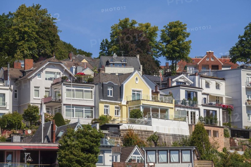 Villas in the Treppenviertel, residential building, Blankenese district, Hamburg, Germany, Europe