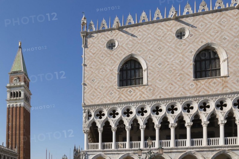 National Library of St Mark's or Biblioteca Nazionale Marciana, the Campanile bell tower and Doge's Palace, St Mark's Square, San Marco district, Venice, Veneto, Italy, Europe