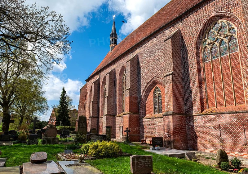 Protestant Reformed Church in Suurhusen, municipality of Hinte, district of Aurich, East Frisia, Lower Saxony, Germany, Europe