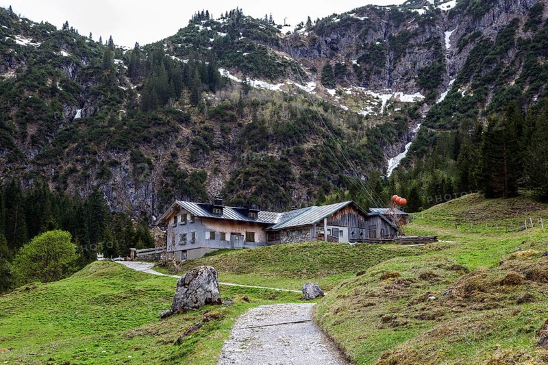 Hintere Gemstel-Huette, Gemsteltal, Mittelberg, Kleinwalsertal, Vorarlberg, Allgaeu Alps, Austria, Europe