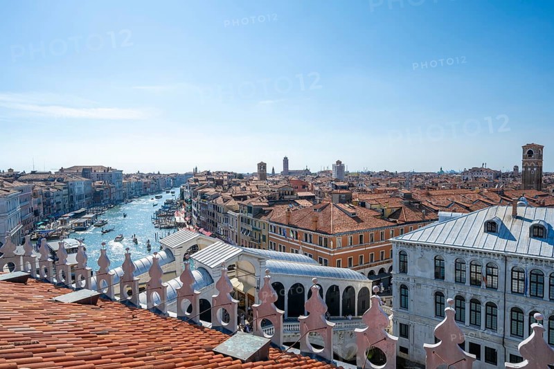 View from the roof of the Fondaco dei Tedeschi, boats on the Grand Canal, Venice, Veneto, Italy, Europe