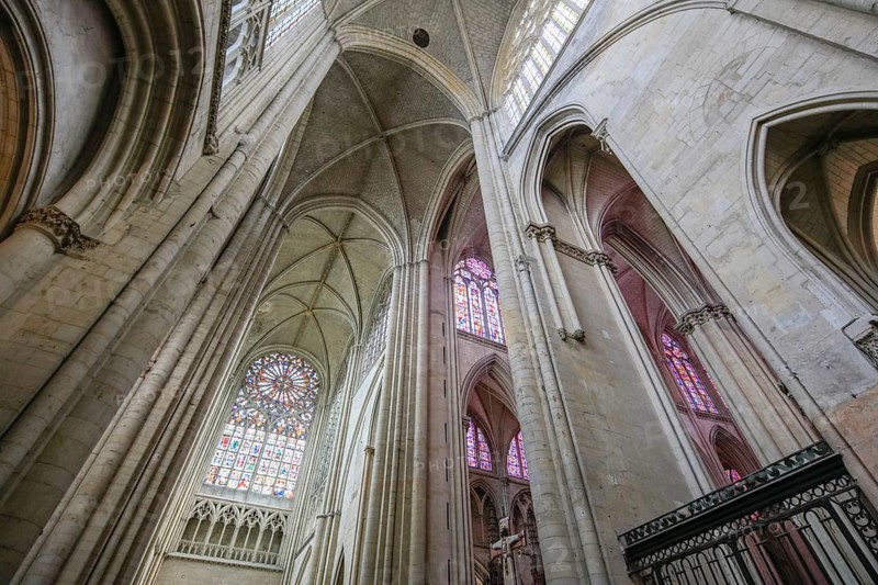 Vault transept and crossing, Romanesque-Gothic Saint-Julien du Mans Cathedral, Le Mans, Sarthe department, Pays de la Loire region, France, Europe