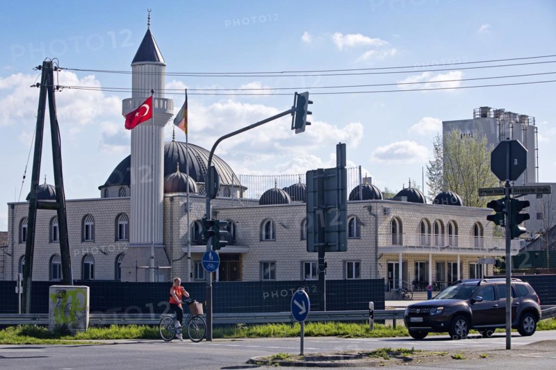 Mosque Diyanet Turkish-Islamic Community on Bundesstrasse 9, Dormagen, Lower Rhine, North Rhine-Westphalia, Germany, Europe