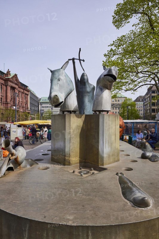 Neptune Fountain by the sculptor Waldemar Otto at the Domshof in Bremen, Hanseatic City, State of Bremen, Germany, Europe