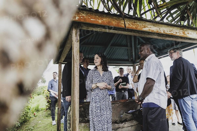 Annalena Baerbock (Buendnis 90/Die Gruenen), Federal Foreign Minister, photographed during a visit to the village with a briefing on the effects of flooding and land erosion in Vuniniudrovo, 06.05.2024. Baerbock is travelling to Australia, New Zealand and Fiji for political talks / Photographed on behalf of the Federal Foreign Office