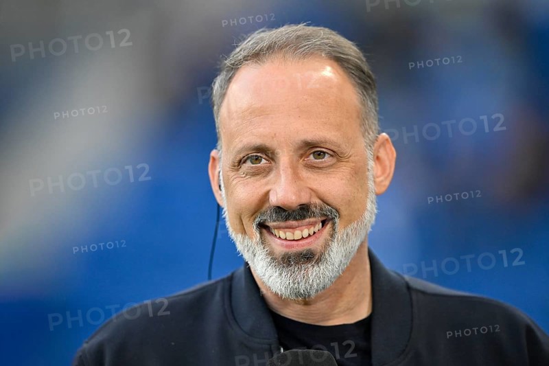 Coach Pellegrino Matarazzo TSG 1899 Hoffenheim, portrait, smiling, headphones, PreZero Arena, Sinsheim, Baden-Wuerttemberg, Germany, Europe