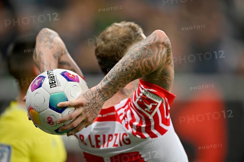 Throw-in, Action, David Raum RasenBallsport Leipzig RBL (22), Tattoo, PreZero Arena, Sinsheim, Baden-Wuerttemberg, Germany, Europe