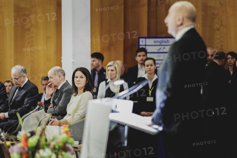 (R-L) Ilham Aliyev, President of Azerbaijan, Annalena Baerbock (Alliance 90/The Greens), Federal Foreign Minister, and Olaf Scholz (SPD), Federal Chancellor, photographed during the Petersberg Climate Dialogue in Berlin, 26.04.2024. / Photographed on behalf of the Federal Foreign Office