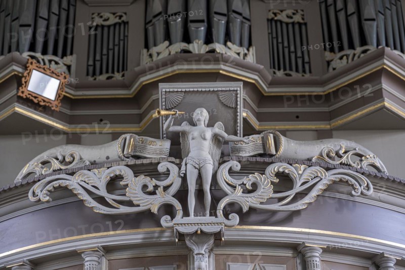 Trumpet angel on the organ facade in the Protestant Reformed Church from 1401 in Greetsiel, Krummhoern, East Frisia, Lower Saxony, Germany, Europe