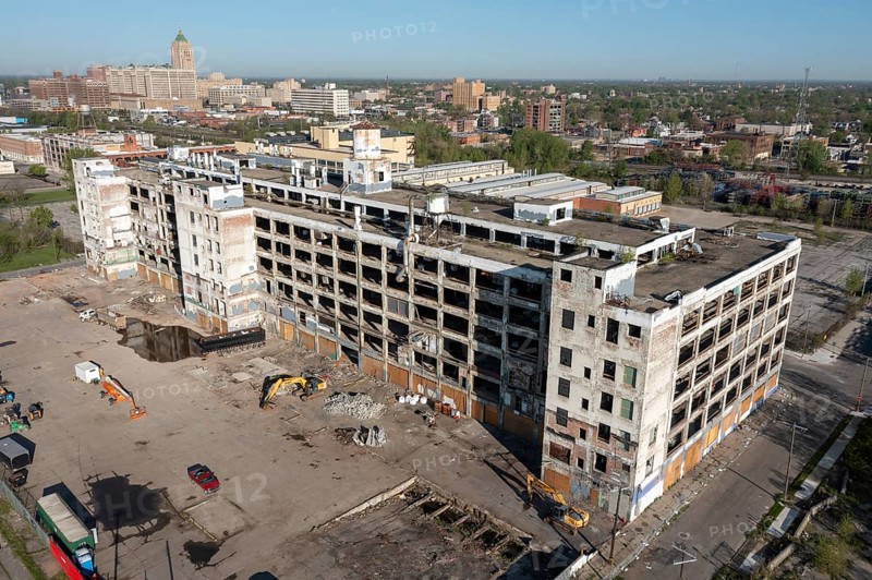 Detroit, Michigan, The abandoned Fisher Body 21 auto factory is being converted to Fisher 21 Lofts, a development of 433 apartments plus commercial space. The building opened in 1919. It was used by General Motors until 1984 and has been vacant since 1993. The tower in the distance is the Fisher Building, a project of the same Fisher Brothers who built this auto factory