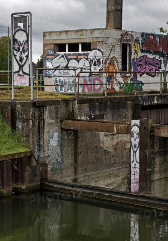 Old, no longer used Wanne-Eickel lock in bad weather, north chamber, Lost Place, Rhine-Herne Canal, Herne, Ruhr area, Germany, Europe