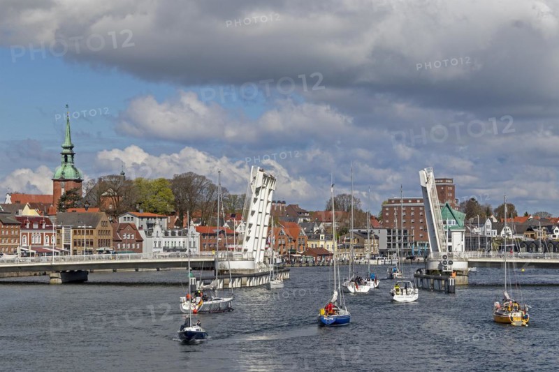 Sailing boats pass through open bascule bridge, Kappeln, Schlei, Schleswig-Holstein, Germany, Europe