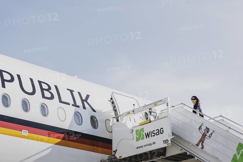 Annalena Baerbock (Buendnis 90/Die Gruenen), Federal Foreign Minister, photographed in front of departure to Adelaide in Berlin, 01.05.2024. Baerbock is travelling to Australia, New Zealand and Fiji for political talks / Photographed on behalf of the Federal Foreign Office