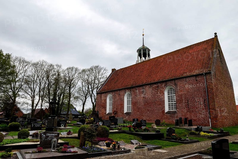 Protestant Reformed Church in the fishing village of Ditzum, municipality of Jemgum, district of Leer, Rheiderland, East Frisia, Lower Saxony, Germany, Europe