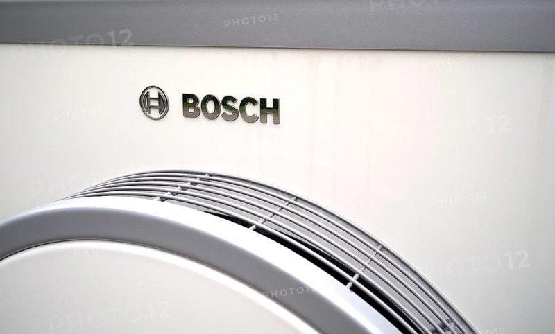 Bosch Compress 7400i AW air-to-water heat pump, logo, outdoor unit, building services, Stuttgart, Baden-Wuerttemberg, Germany, Europe