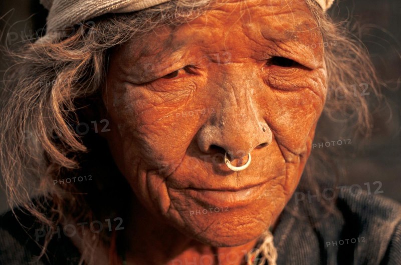 Roadworker, dirty, portrait, woman, Nepal, Asia