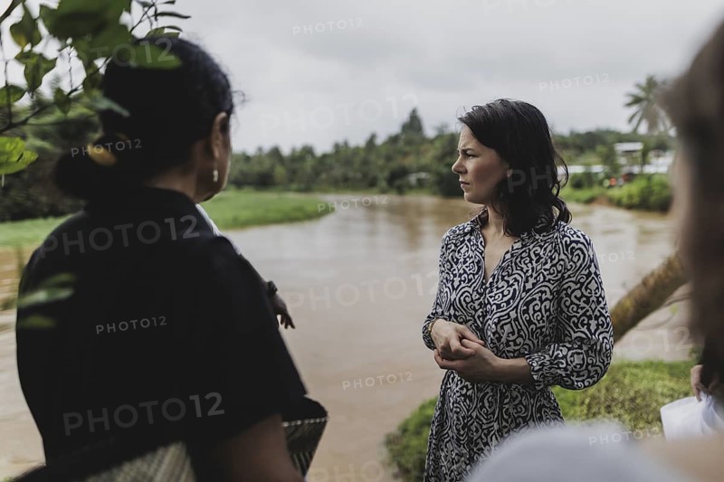 Annalena Baerbock (Buendnis 90/Die Gruenen), Federal Foreign Minister, photographed during a visit to the village with a briefing on the effects of flooding and land erosion in Vuniniudrovo, 06.05.2024. Baerbock is travelling to Australia, New Zealand and Fiji for political talks / Photographed on behalf of the Federal Foreign Office