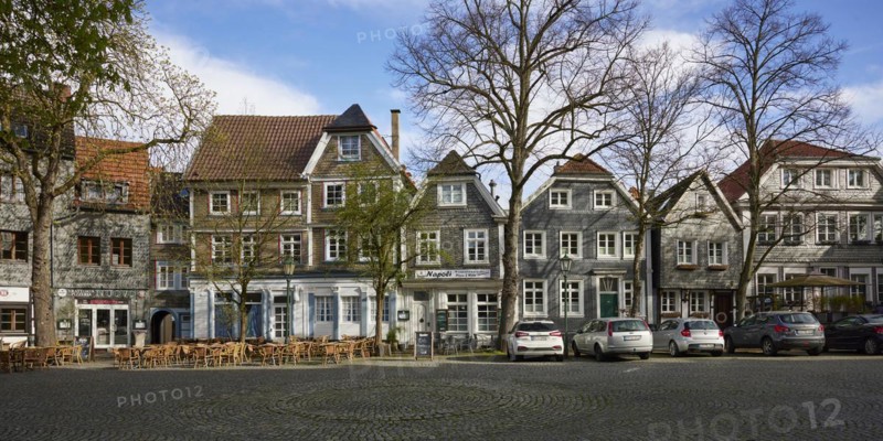 Slate-panelled houses on the church square in Hattingen, Ennepe-Ruhr district, North Rhine-Westphalia, Germany, Europe