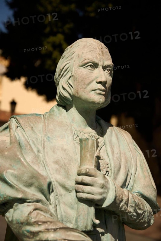 Statue of Christof Columbus, at the Plaza de la Constitucion, San Sebastian de La Gomera, Gomera, Canary Islands, Spain, Europe