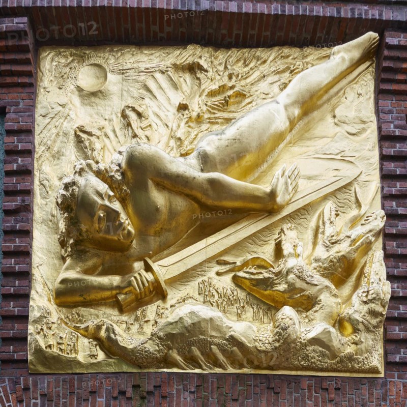 Gilded relief The Lightbringer by sculptor Werner Hoetger at the entrance to Boettcherstrasse in Bremen, Hanseatic city, federal state of Bremen, Germany, Europe