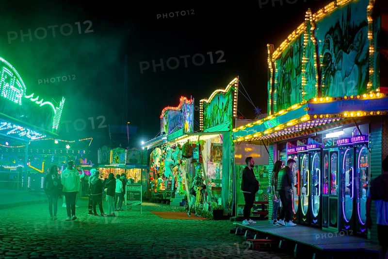 Spring Festival of the Dresden Showmen on the fairgrounds at the Marienbruecke, Dresden, Saxony, Germany, Europe
