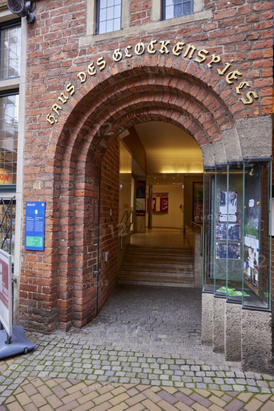House of the Glockenspiel in Boettcherstrasse in Bremen, Hanseatic City, State of Bremen, Germany, Europe